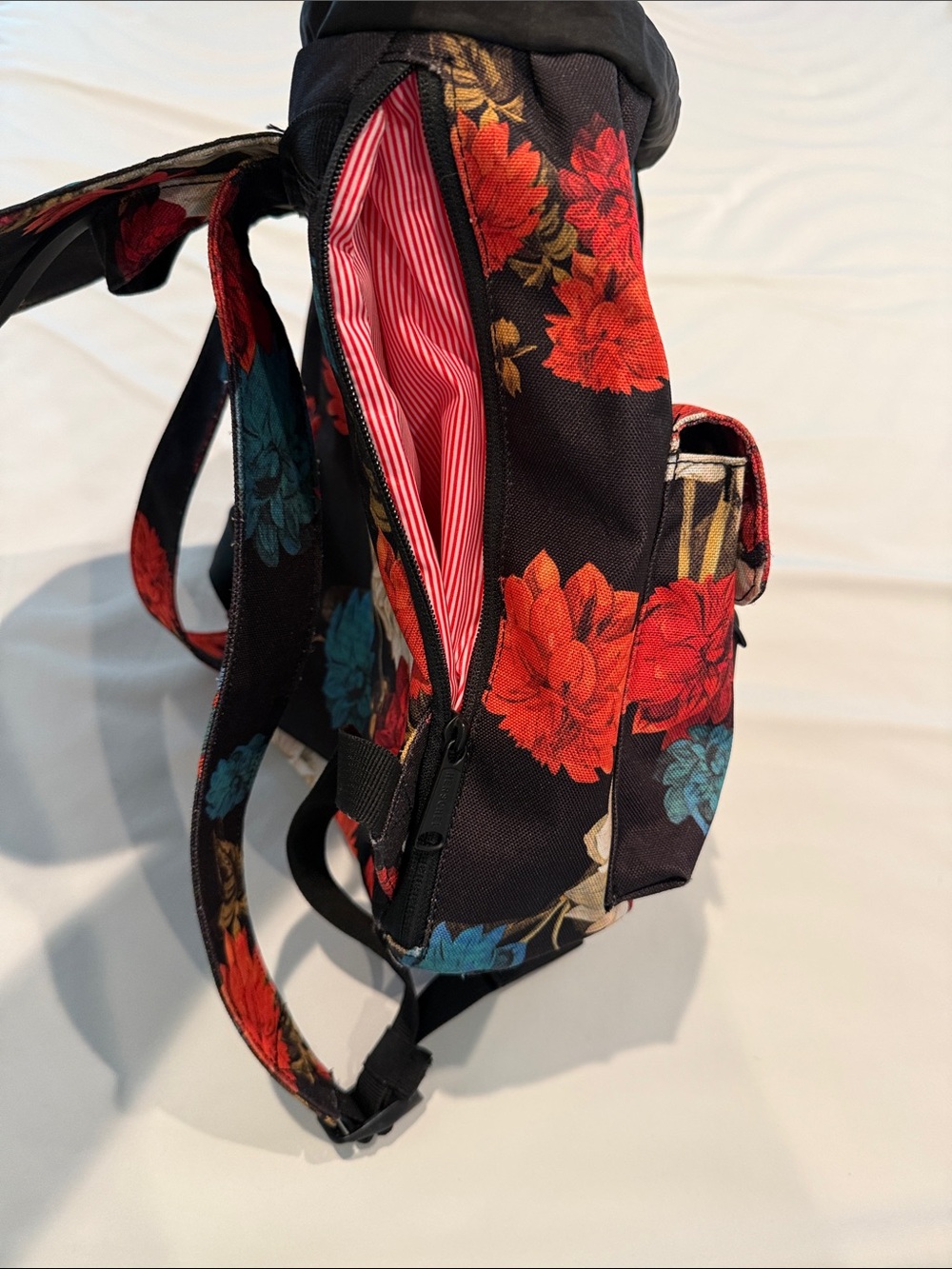 Herschel backpack - Picture 4 of 6